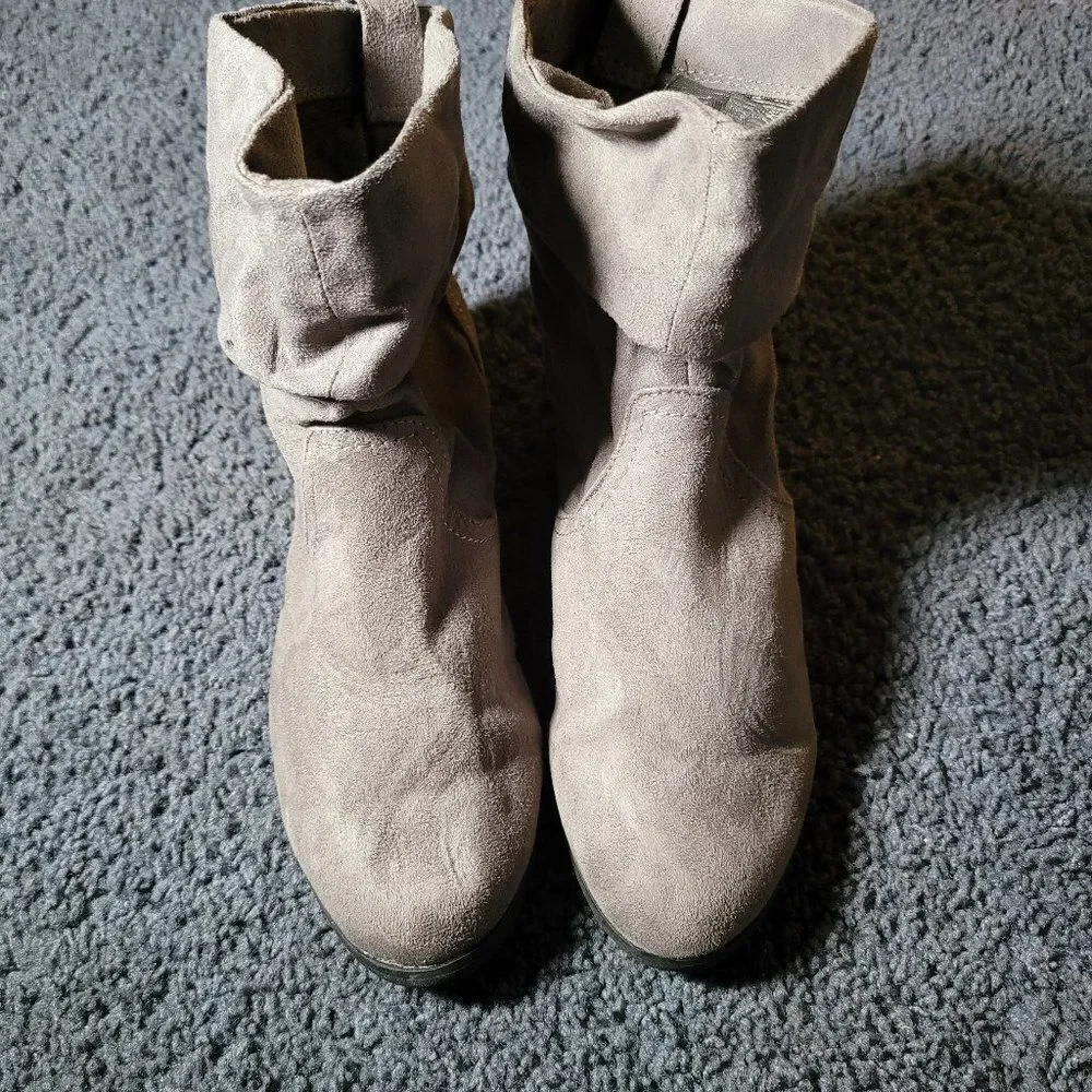 American Heritage Womens Brown Ankle Boots Size 6
